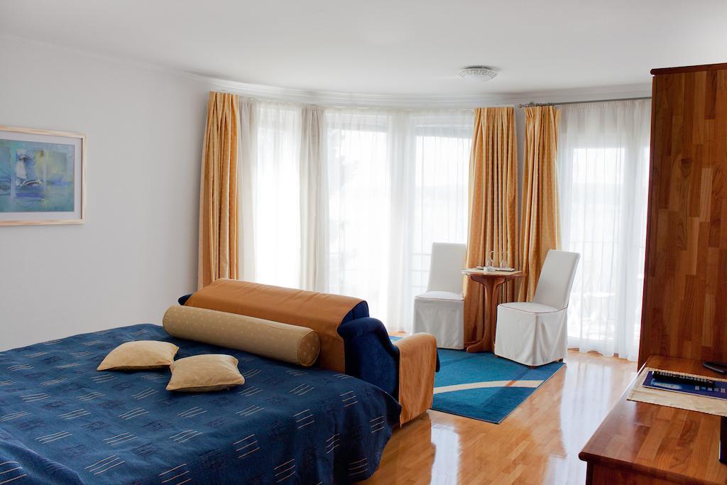 Hotel Vali Dramalj Crikvenica Rom bilde